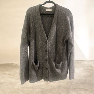 Treasure & Bond Gray Button-Up Cardigan